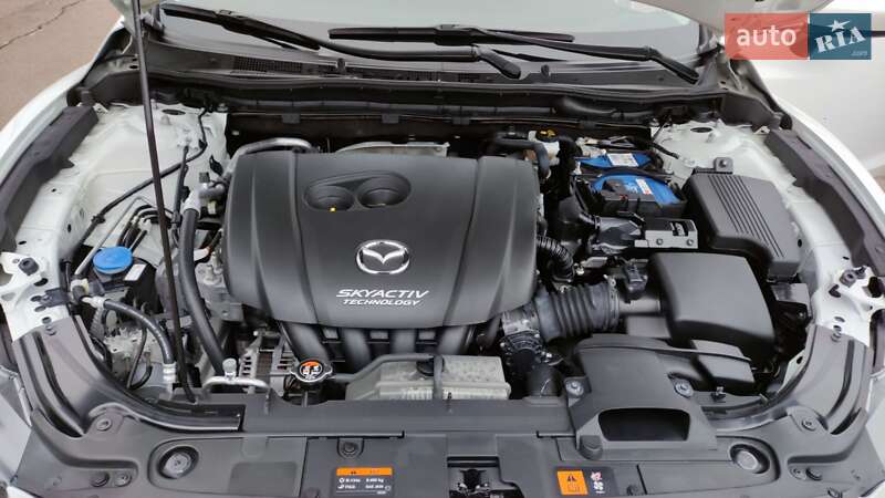 Седан Mazda 6 2015 в Сумах