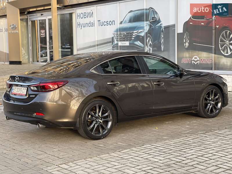 Седан Mazda 6 2016 в Николаеве
