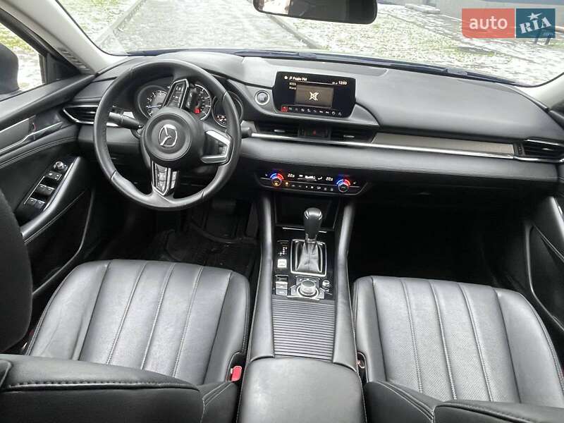 Седан Mazda 6 2018 в Львові
