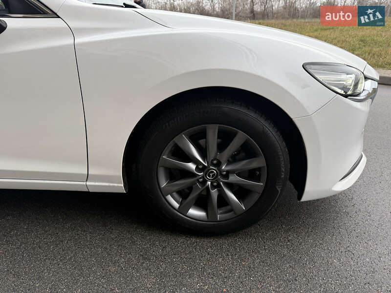 Седан Mazda 6 2019 в Киеве