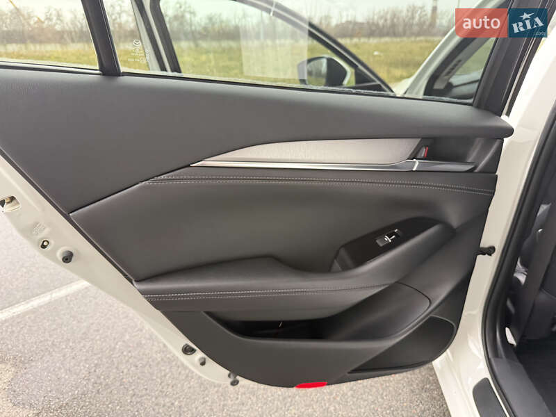 Седан Mazda 6 2019 в Киеве