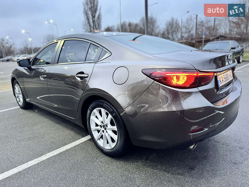 Седан Mazda 6 2015 в Киеве
