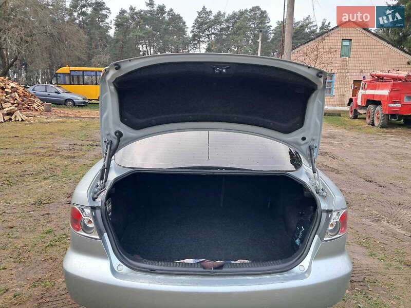 Седан Mazda 6 2002 в Луцьку