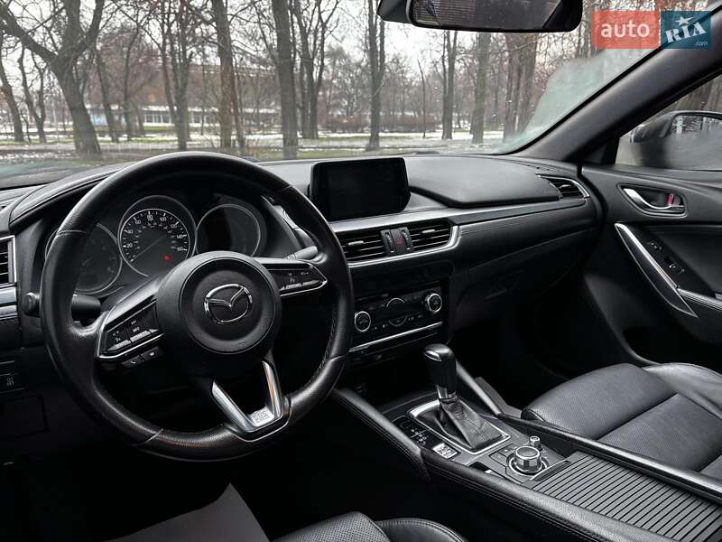 Седан Mazda 6 2016 в Запорожье