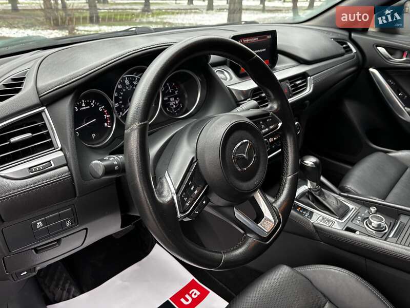 Седан Mazda 6 2016 в Запорожье
