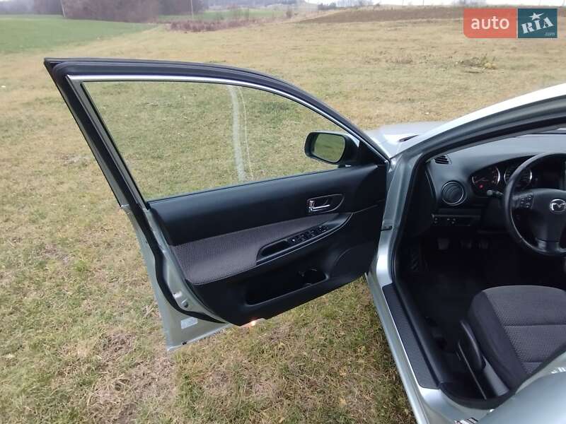 Лифтбек Mazda 6 2005 в Здолбунове