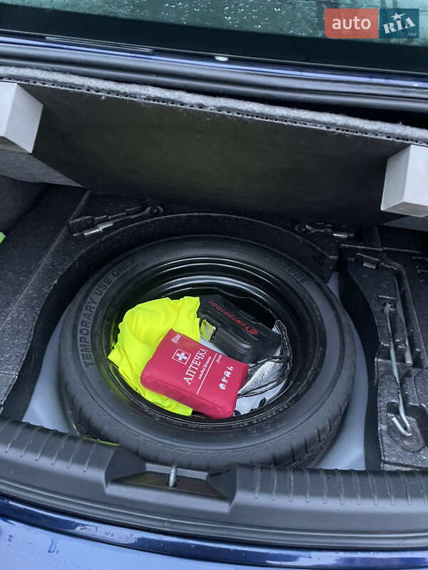 Седан Mazda 6 2012 в Ивано-Франковске