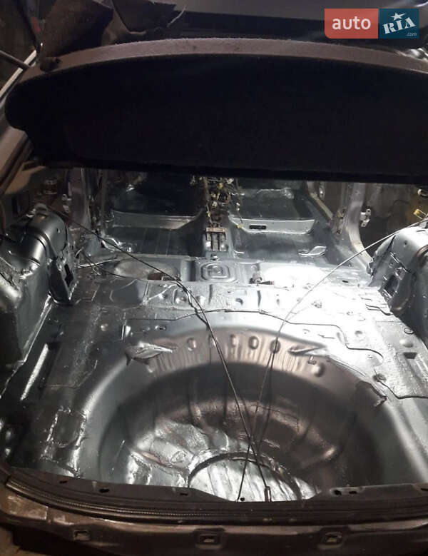 Лифтбек Mazda 6 2004 в Каневе фото 14 Лифтбек Mazda 6 2004 в Каневе