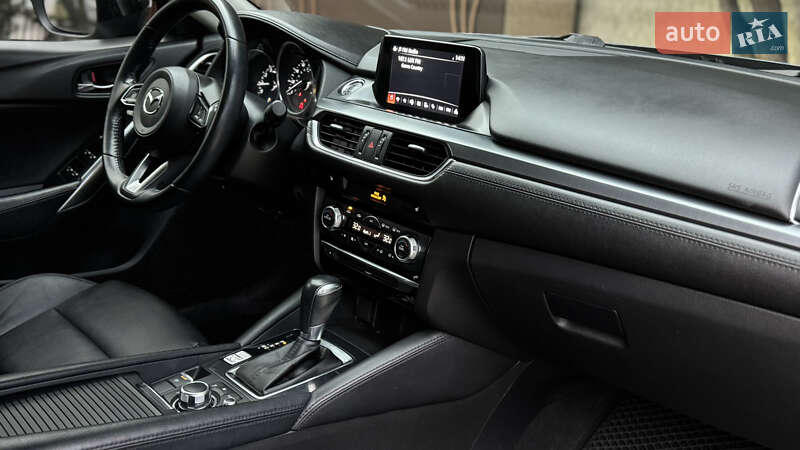 Седан Mazda 6 2017 в Николаеве