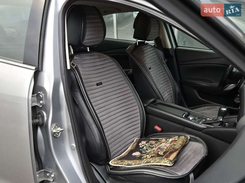 Седан Mazda 6 2016 в Киеве