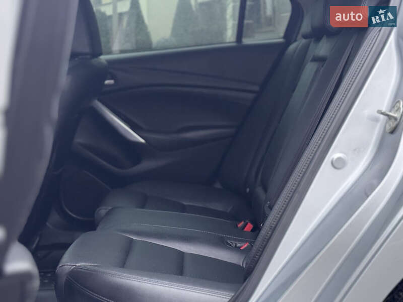 Седан Mazda 6 2016 в Запорожье