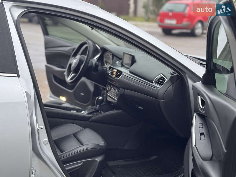 Седан Mazda 6 2016 в Запорожье