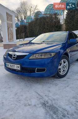 Седан Mazda 6 2005 в Остроге