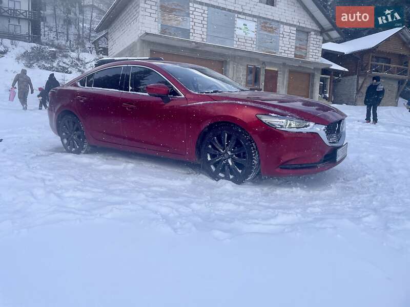 Седан Mazda 6 2020 в Вишневом