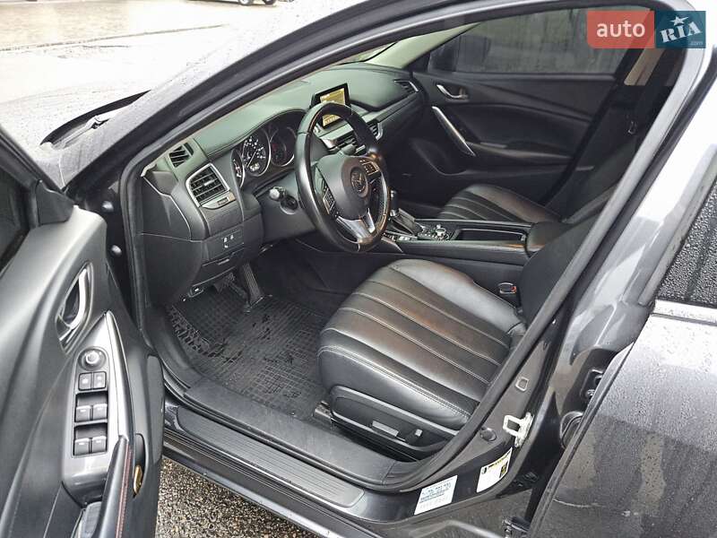 Седан Mazda 6 2015 в Днепре