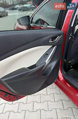 Седан Mazda 6 2013 в Черновцах