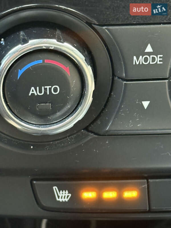 Седан Mazda 6 2013 в Чернівцях фото 45 Седан Mazda 6 2013 в Чернівцях