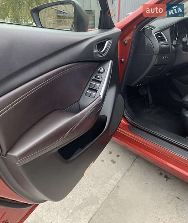 Седан Mazda 6 2016 в Николаеве