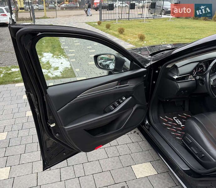 Седан Mazda 6 2018 в Ужгороде