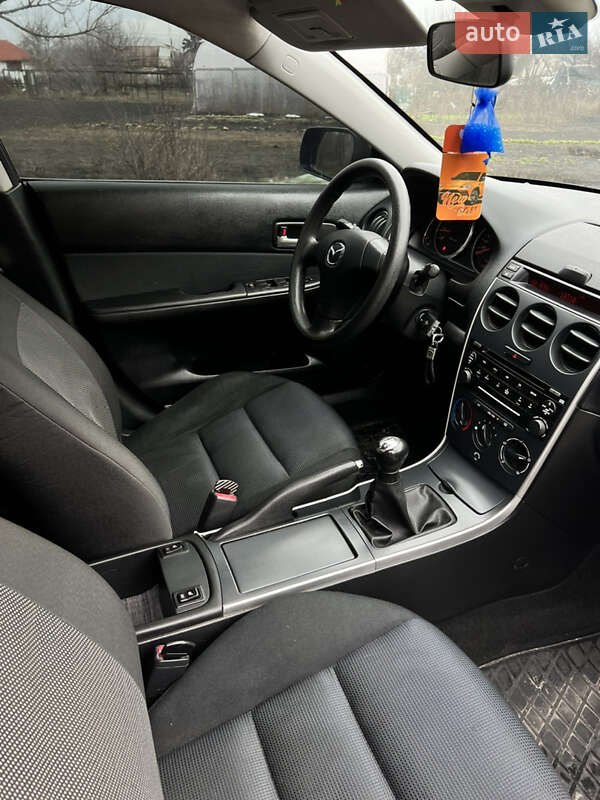 Седан Mazda 6 2005 в Запорожье