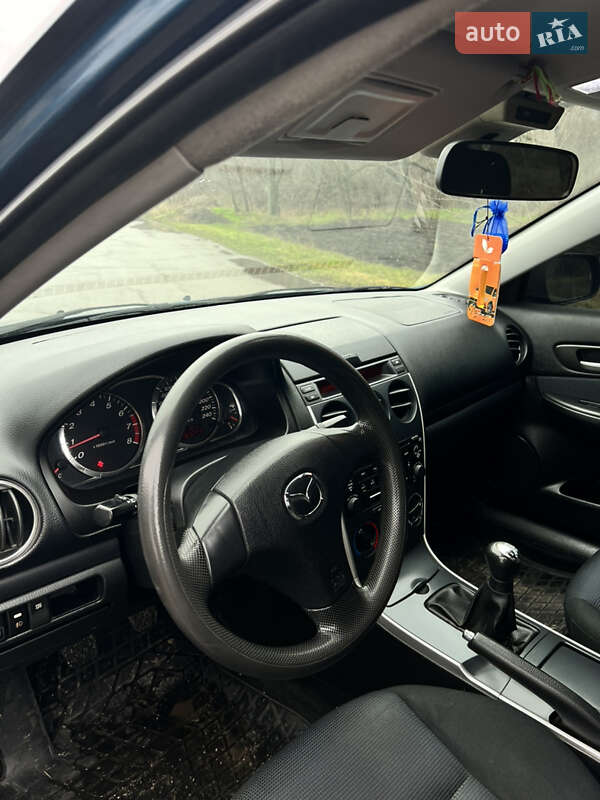 Седан Mazda 6 2005 в Запорожье