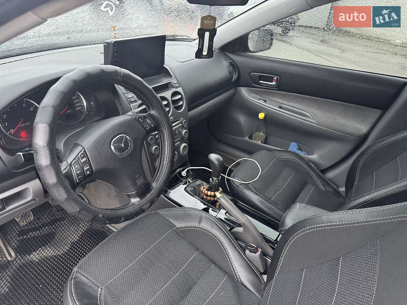 Седан Mazda 6 2002 в Запоріжжі