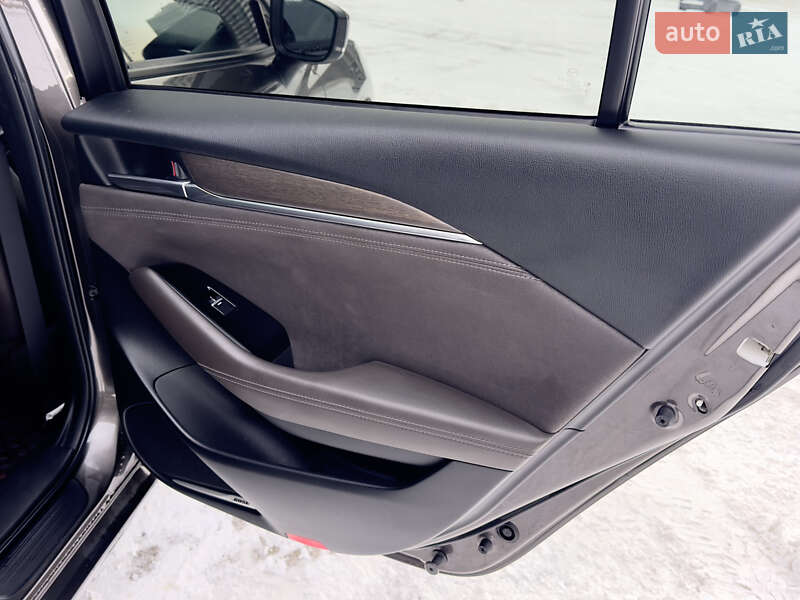 Седан Mazda 6 2019 в Киеве