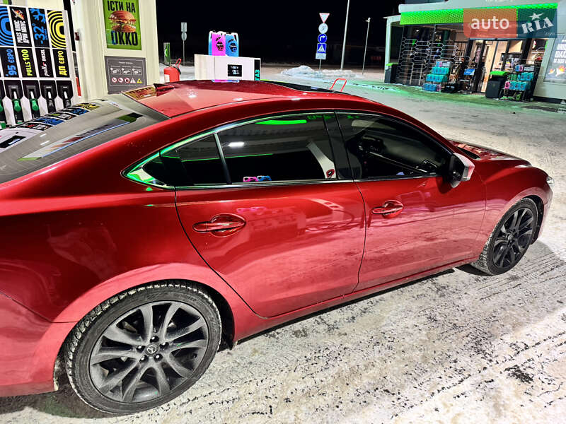 Седан Mazda 6 2016 в Киеве