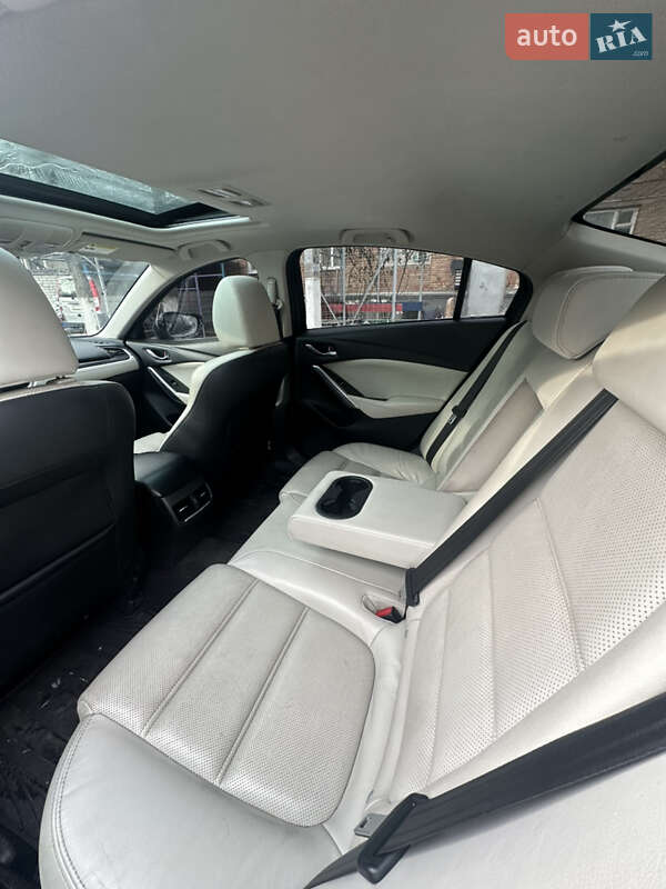 Седан Mazda 6 2015 в Николаеве