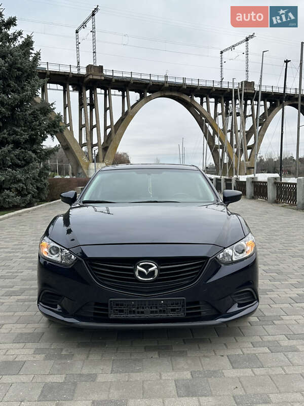 Седан Mazda 6 2016 в Днепре