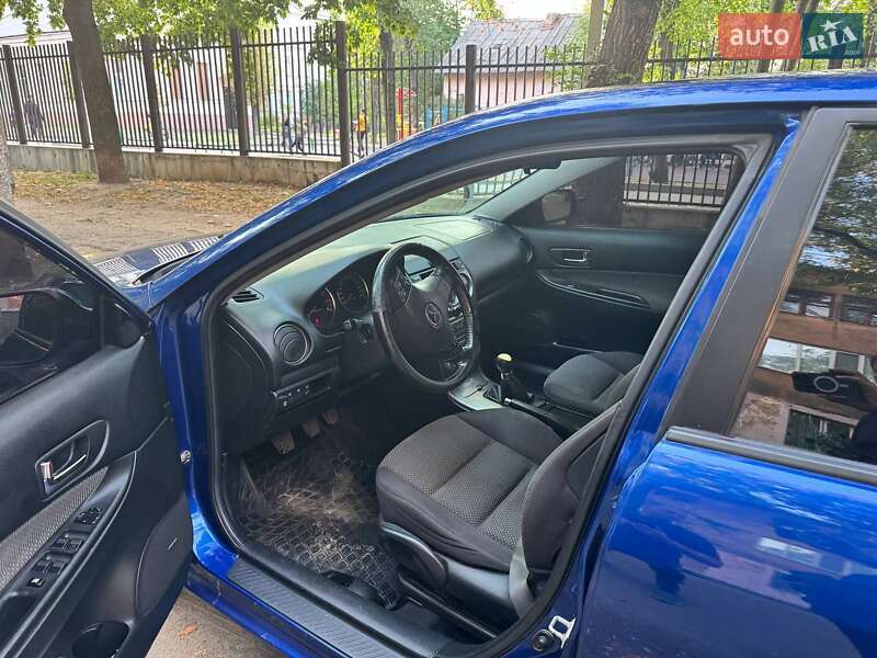Лифтбек Mazda 6 2004 в Днепре