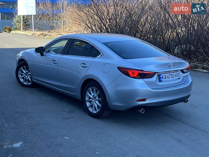 Седан Mazda 6 2016 в Мукачево