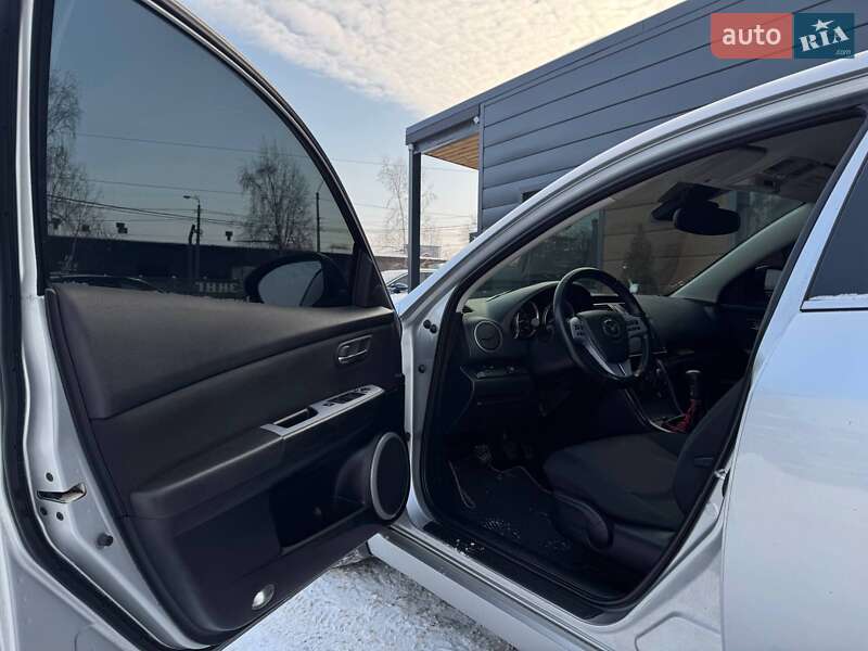 Седан Mazda 6 2008 в Ровно