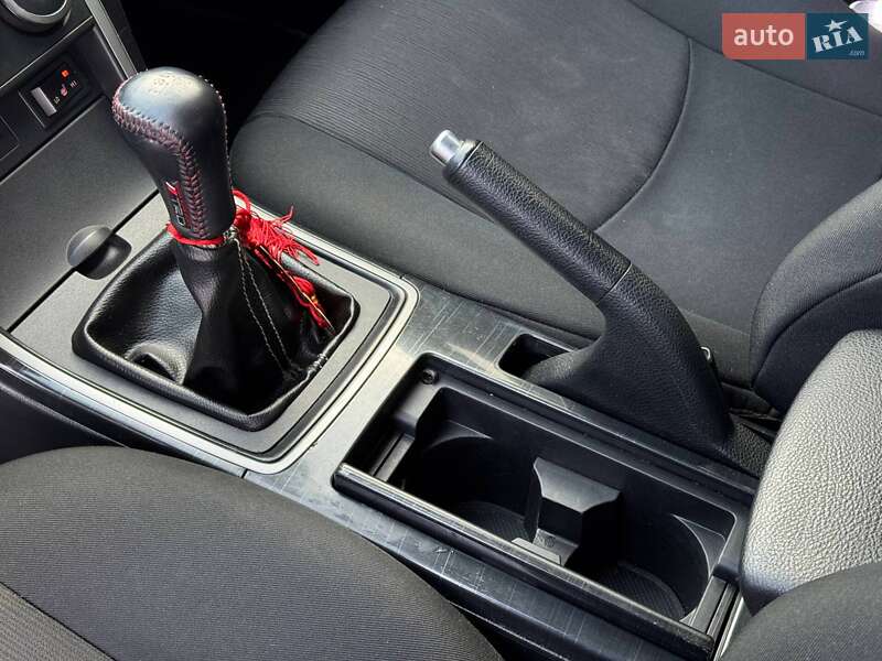 Седан Mazda 6 2008 в Ровно