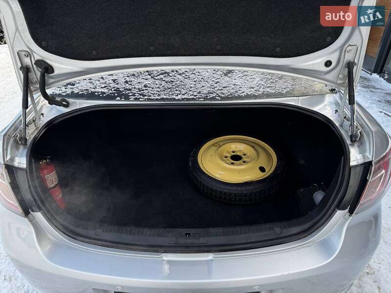 Седан Mazda 6 2008 в Ровно