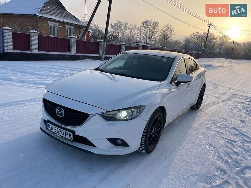 Седан Mazda 6 2013 в Вороновице