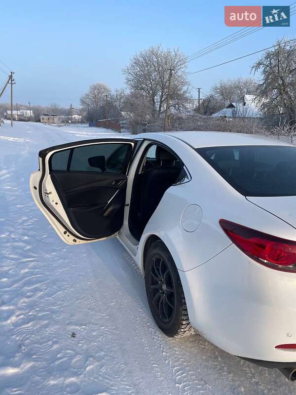 Седан Mazda 6 2013 в Вороновице