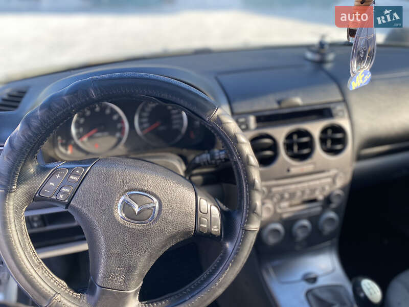 Лифтбек Mazda 6 2003 в Березному