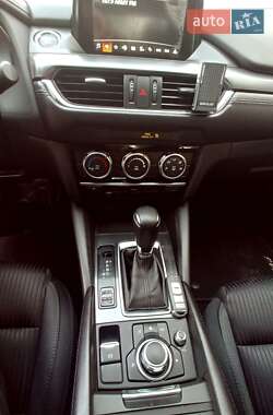 Седан Mazda 6 2016 в Сумах