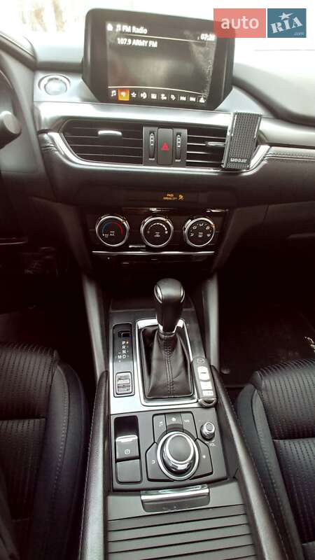 Седан Mazda 6 2016 в Сумах