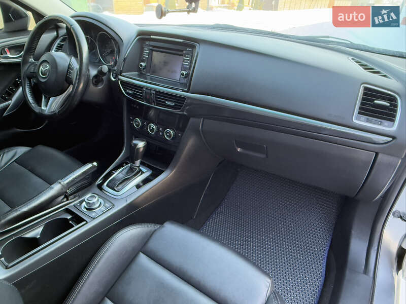 Седан Mazda 6 2014 в Борисполе