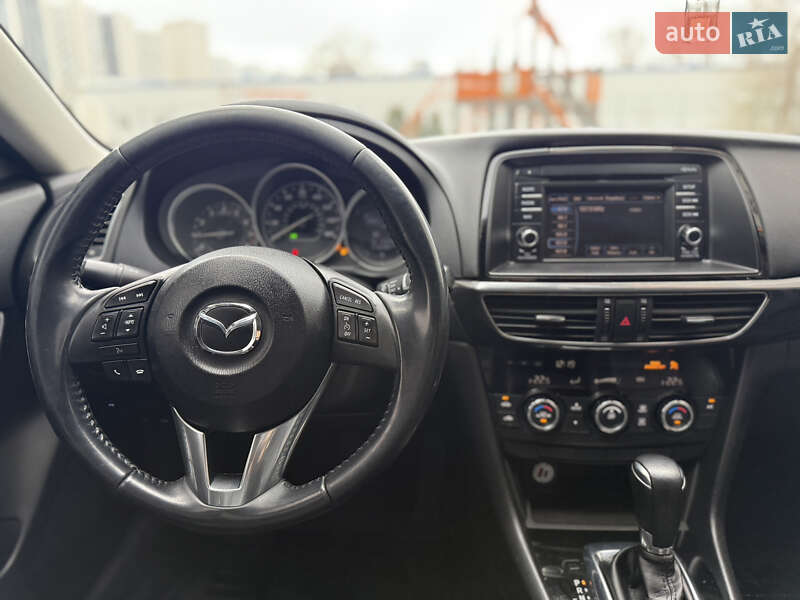 Седан Mazda 6 2014 в Киеве