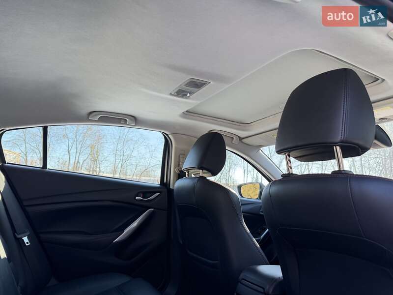 Седан Mazda 6 2012 в Львові