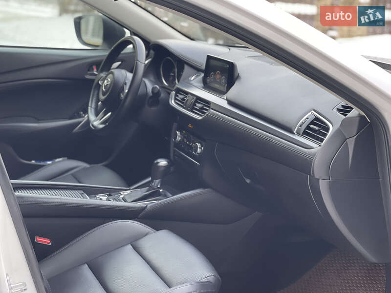 Седан Mazda 6 2016 в Вінниці