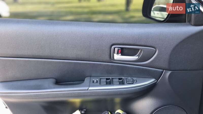 Седан Mazda 6 2006 в Запоріжжі