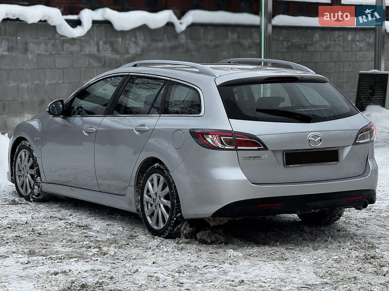 Універсал Mazda 6 2010 в Рівному
