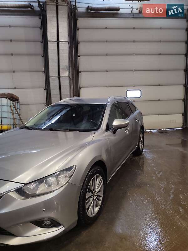 Универсал Mazda 6 2013 в Киеве