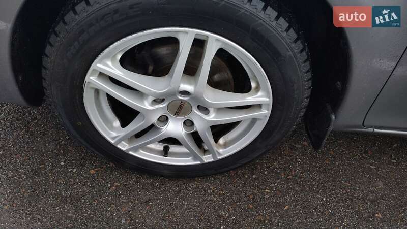 Седан Mazda 6 2003 в Запоріжжі