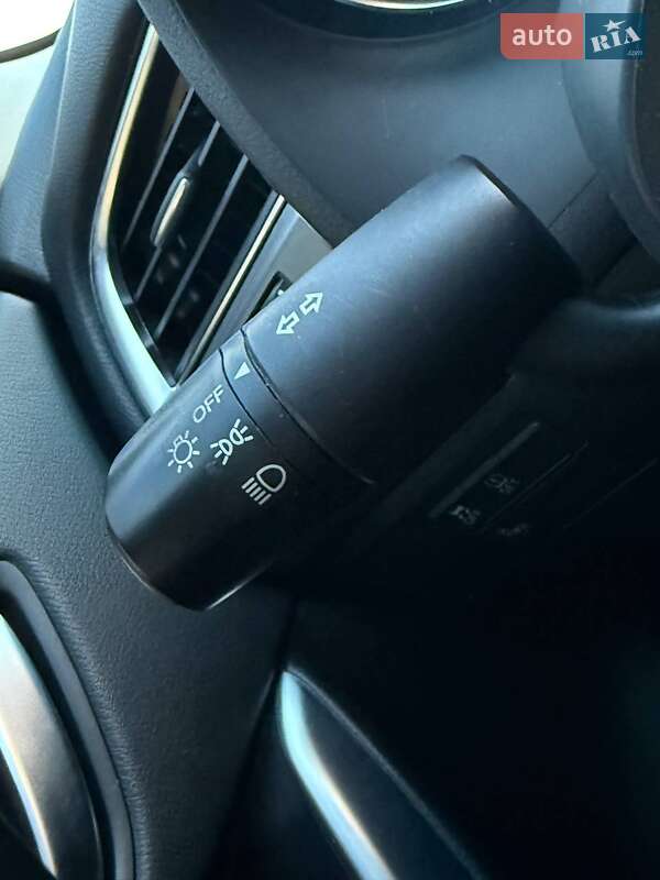 Седан Mazda 6 2015 в Киеве