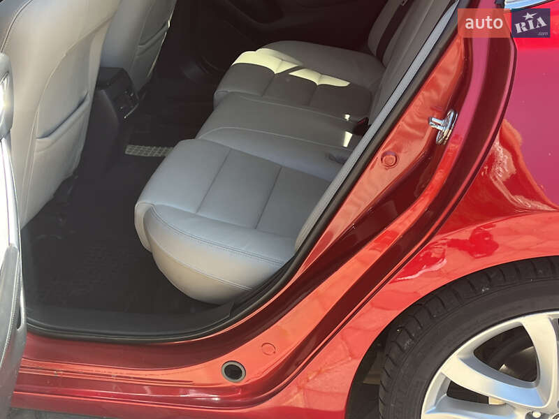 Седан Mazda 6 2014 в Косові